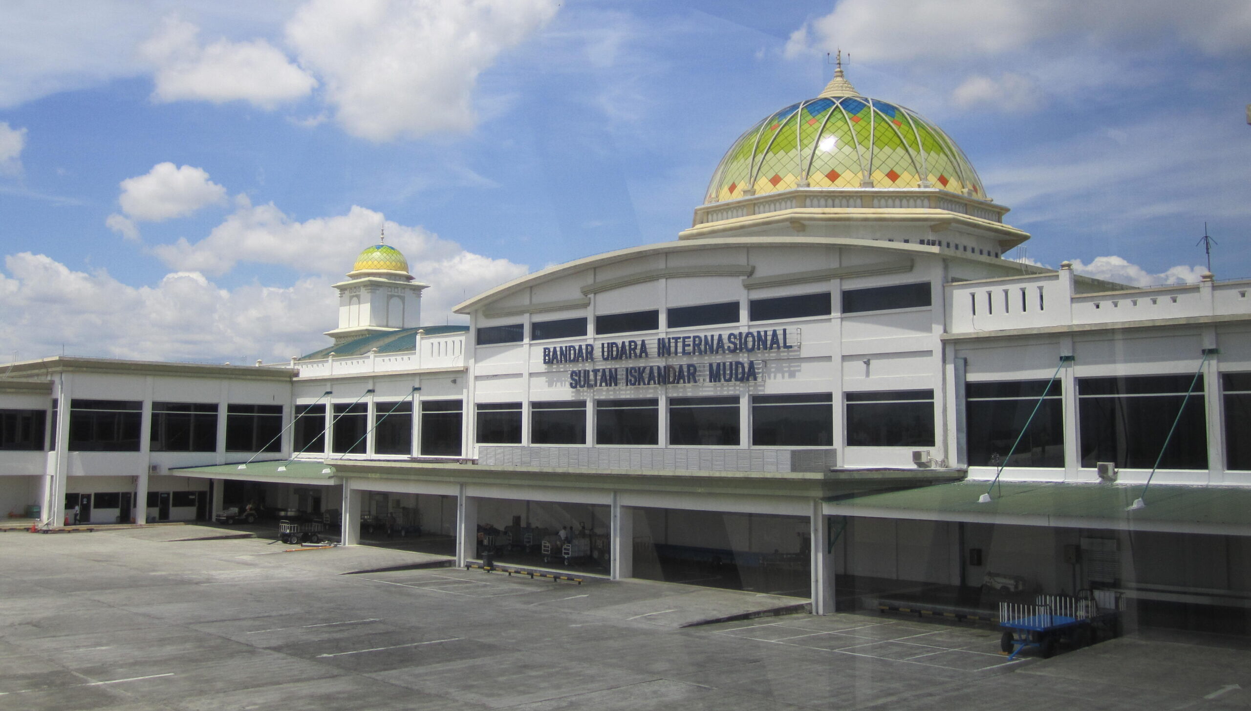 Bandar Udara Internasional Sultan Iskandar Muda, Blang Bintang, Bueng Bakjok, Kec. Kuta Baro, Kabupaten Aceh Besar, Aceh 23373, Indonesia